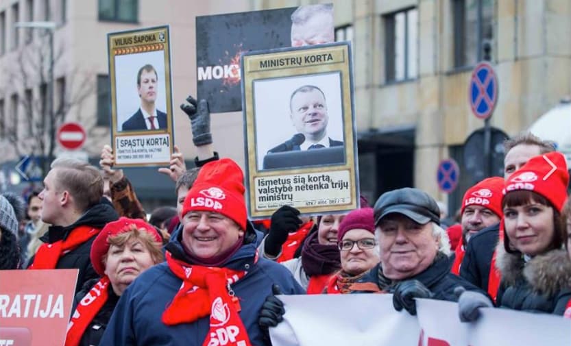 Mokytojų streikas pavirto į opozicinių partijų suvažiavimą