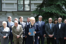 Prezidentė D. Grybauskaitė sako kalbą okupacijos, genocido ir sovietmečio represijų aukų minėjime. Nuotr. ELTA