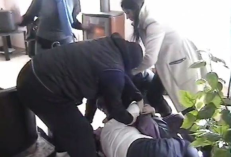 Akimirka iš pirmojo mergaitės „ėmimo”.