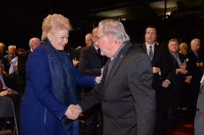 Prezidentė D. Grybauskaitė ir konservatorius V. Landsbergis susitiko renginio metu. Nuotr. prezidentas.lt