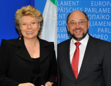 V. Reding ir M. Schulz. Koliažui panaudota nuotrauka iš „ec.europa.eu“