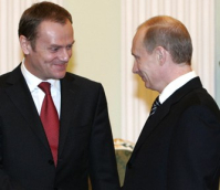 D.Tuskas ir V.Putinas. Nuotr. new.org.pl 