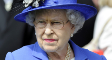  Jungtinės Karalystės valdovė karalienė Elžbieta II