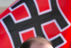 Kodėl mūsų išlaikomi saugumiečiai ir policininkai negauna iš viršaus komandos išgaudyti saujelę provokatorių, visuomet įsimaišančių į įvairias piliečių eisenas ar mitingus, galima tik nesunkiai nuspėti.