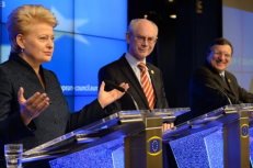 D. Grybauskaitė, dabartinis EVT vadovas H. Van Rompey ir dabartinis EK pirmininkas J. M. Barroso. Nuotr. iš „eu2013.lt“