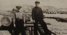 DARBAI. Paaugliai berniukai (Jurgis Endziulaitis - kairėje) tremtyje dirbo įvairiausius darbus, nes, pasenus tėvams, būdavo šeimos duondaviai. © Asmeninio archyvo nuotr.