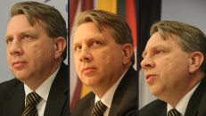 Štai taip atrodo pavyzdingas, pareigingas, ištikimas, patikimas ir kruopštus mafijos statytinis, Lietuvos pasididžiavimas, Generalinis prokuroras Darius Valys. Nuotr. E.eu