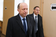 Prasiskolinę vilniečiai nori kuo skubiau atsikratyti skolomis, todėl visų akys nukreiptos į A. Kubilių, viliantis, kad jis kandidatuos ir laimės Vilniaus mero rinkimuose. Nuotr. tsajunga.lt