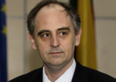 Lietuvos žiniakslaidos ikona E. Lucasas. Nuotr. scholarsandrogues.com