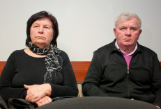 Galimi pedofilai – Laimutė ir Vytautas Kedžiai, kaip ir jų duktė Neringa Venckienė, taip pat yra įtariami nepilnametės anūkės tvirkinimu.