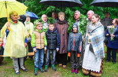 NKVD gaisrininko (vėliau tremtinio) duktė dalyvavo tremtinių brolijos „Lapteviečiai" susitikime. Nuotr. prezidentas.lt