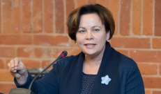 R. Juknevičienė nevengia spręsti globalių saugumo reikalų. Nuotr. tsajunga.lt