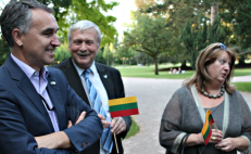 Badaujantis liberalas P. Auštrevičius (kairėje). Nuotr. facebook.com