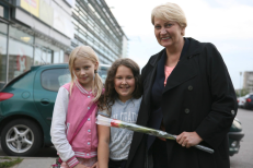 Ministrė R. Budbergytė ir Vilniaus vaikai. Nuotr. R. Budbergytės vyro Rolando