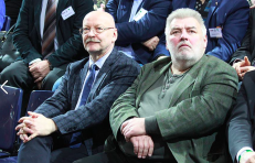 R. Valatka (kairėje). Nuotr. facebook.com