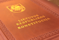 Konstitucija Lietuvoje laikoma nereikšmingu, formaliu popiergaliu.