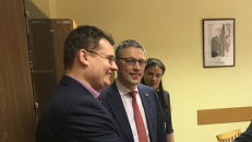 NSGK pirmininkas V. Bakas (viduryje). Nuotr. facebook.com