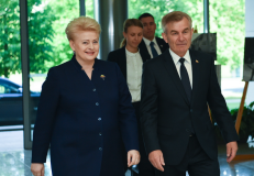 D. Grybauskaitė (kairėje). Nuotr. prezidentas.lt