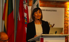 Analitinė valstybinio transliuotojo LRT žurnalistė R. Miliūtė. Nuotr. facebook.com