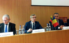 V. Pranckietis (viduryje). Nuotr. facebook.com