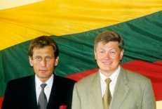 V. Tretjakovas (kairėje).
