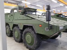 Atkreipkite dėmesį į šio seno modelio VILKO/BOXER bokštelį ir didžiulį tarpą tarp jo ir korpuso - tai pažeidžiamiausia kovos mašinos vieta. Majoro Irmanto Grušausko nuotr.