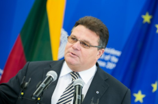 L. Linkevičius.