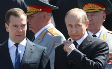 Šį kartą Kremlius bando užvaldyti Lietuvą per žaliųjų valstiečių lyderį Ramūną Karbauskį ir trąšas.