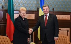 Lietuvos draugas, Ukrainos prezidentas Petro Porošenka (dešinėje).