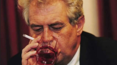 Čekijos prezidentas M. Zemanas – žalingų įpročių gerbėjas.