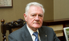Prezidentas V. Adamkus.