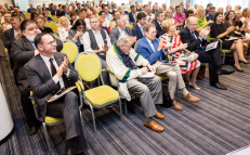 Ž. Pavilionis (pirmas iš kairės). Nuotr. facebook.com