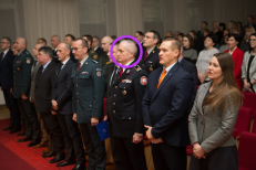 FNTT lyderis generolas Antoni Mikulskis (galvutė pažymėta violetiniu apskritimu). Nuotr. fntt.lt