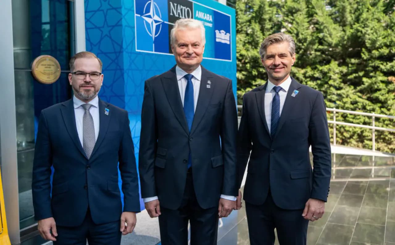 Nausėdos „5 proc. klubas“: ženkliukas, kuriuo Lietuva įrašoma į naują karo biudžeto epochą