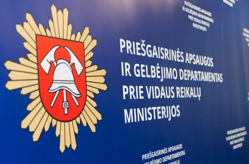 Sprogmenį gabenęs dronas numuštas, tačiau gyventojams nebuvo nurodyta slėptis