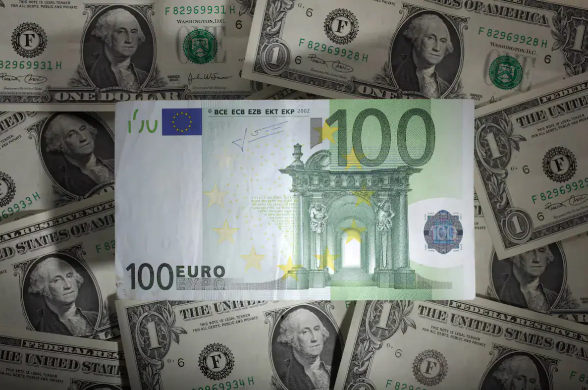 Brangi energija ir politinės problemos spaudžia eurą