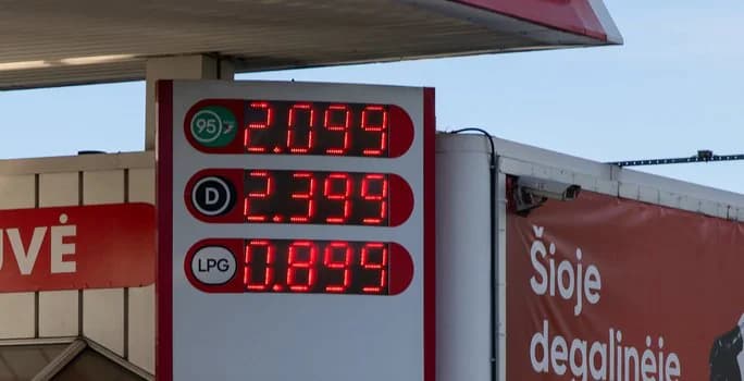 „Nemokestiniai veiksniai“ dyzelino litrą pabrangino 29 centais