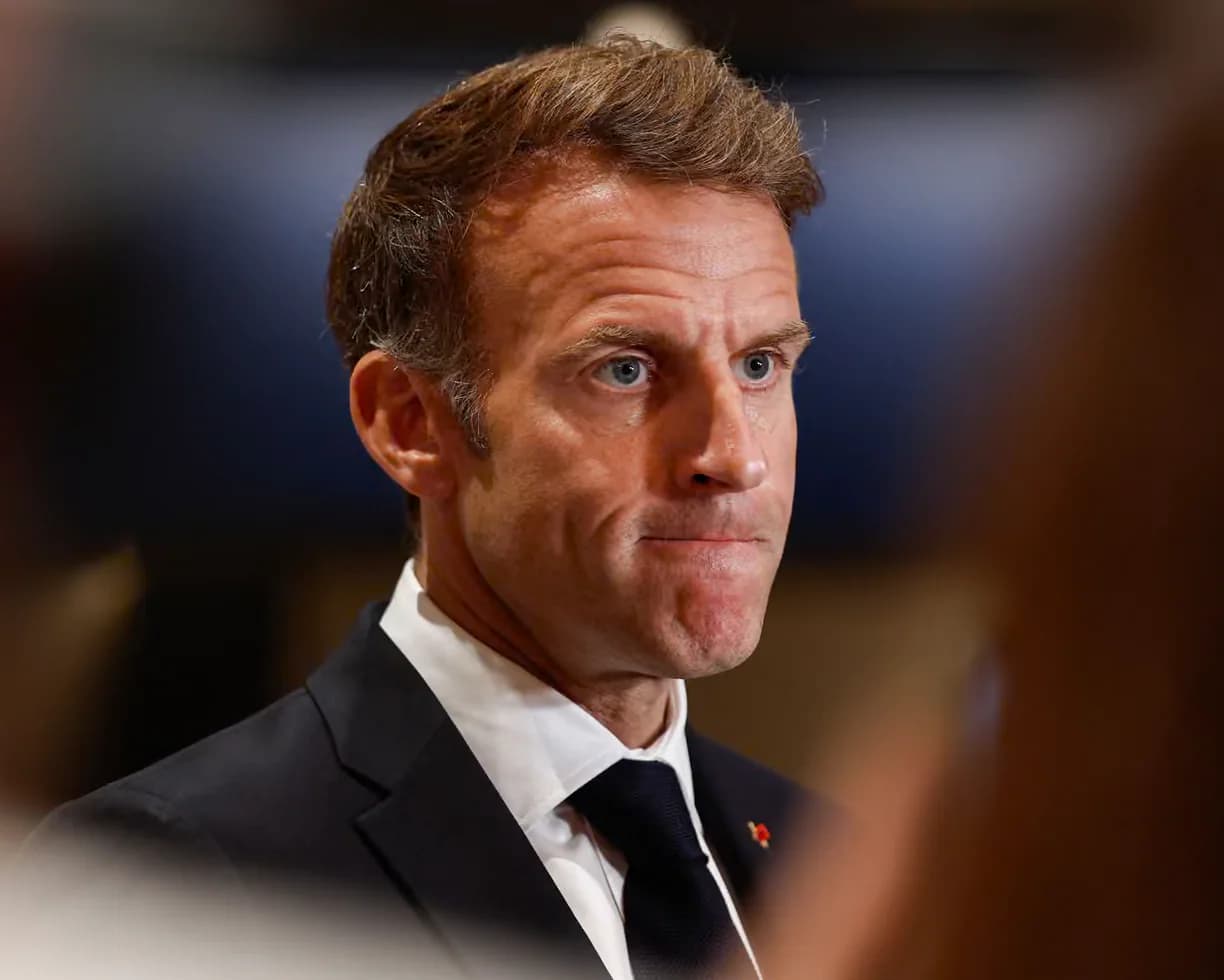 Macron sukritikavo Trump už kalbas apie Prancūzijos protestus