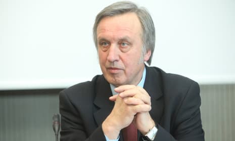 LLP Suvaþiavimas NDJ Gylys Nepartinio demokratinio judëjimo pirmininku iðrinktas ekonomistas profesorius Povilas Gylys. Martyno Ambrazo (ELTA) nuotr. Vilnius, 2012 m. sausio 21 d. (ELTA). "Litexpo" parodø rûmuose ðeðtadiená ávyko antrasis Nepartinio demo