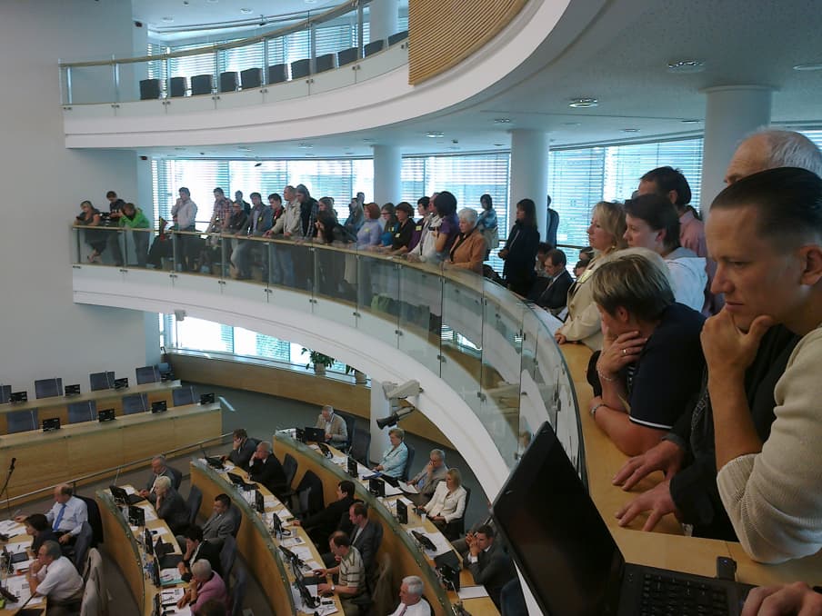 Seimas leido teisėją Neringą Venckienę patraukti baudžiamojon atsakomybėn, ją suimti ir kitaip suvaržyti jos laisvę (audio)