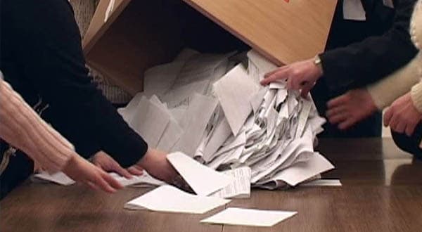 Referendume Lietuvos tauta galės pareikšti savo poziciją dėl VAE statybų. Tam pasiruošti - pasidomėti, padiskutuoti ir sužinoti daugiau apie tikruosius naujos branduolinės jėgainės ypatumus - žmonės turės 3 mėnesius.