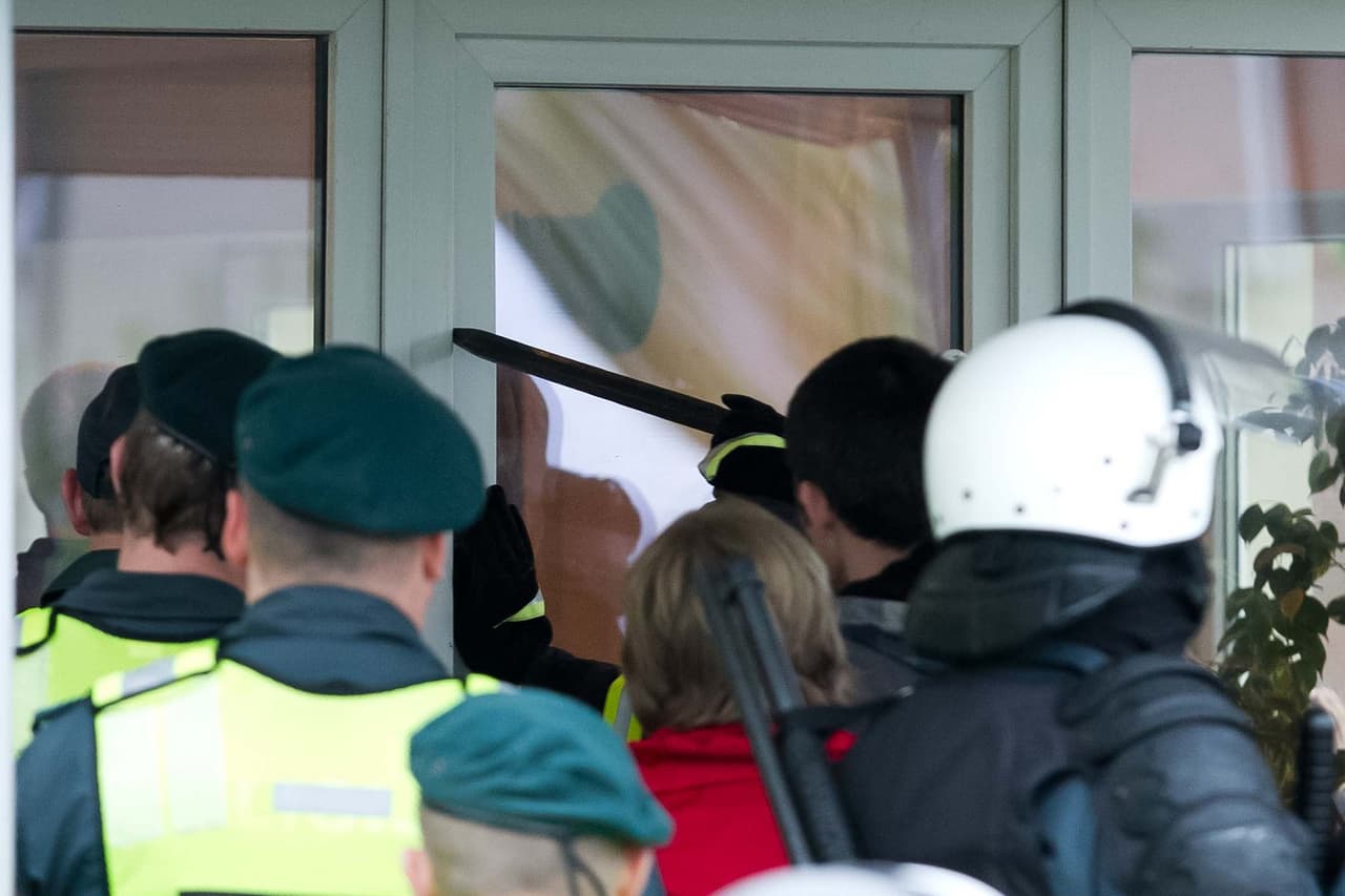 Uolūs Panevėžio prokurorai nerimsta ir septintą kartą išsiuntę Neringai Venckienei šaukimą į apklausą grasina priverstiniu sveikatos patikrinimu