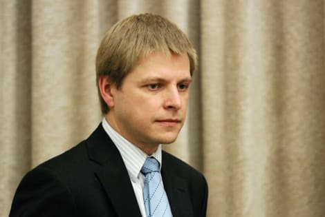 Teisingumo ministerija spjovė į įstatymus ir viešumą