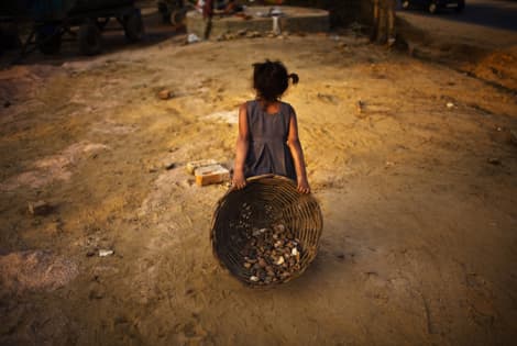 HRW praneša: Indijoje įsišėlo pedofilai