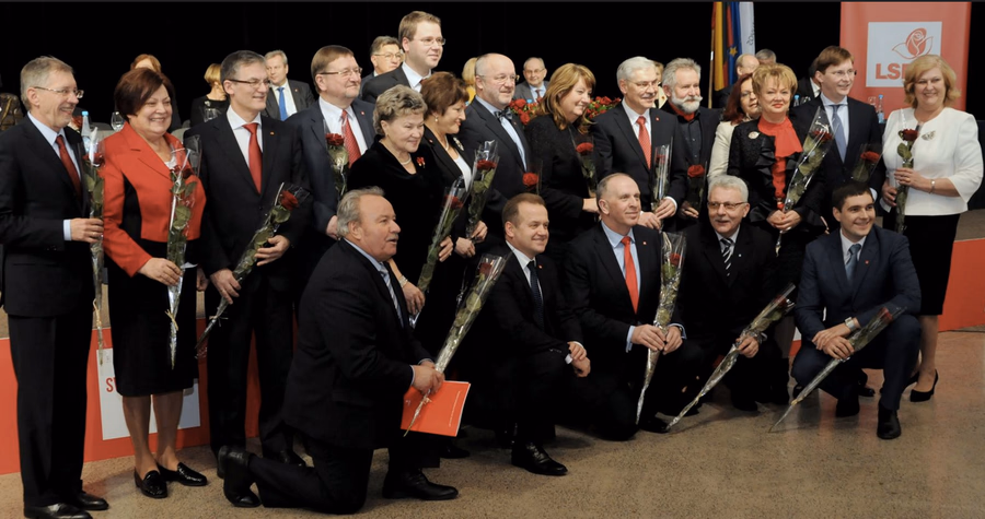 Sveikatos apsaugos ministrė R. Šalaševičiūtė (dešinėje). Nuotr. lsdp.lt