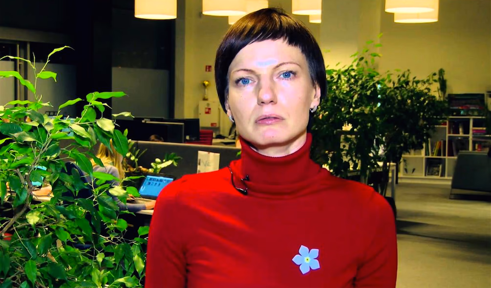 Delfi.lt redaktorė Monika Garbačiauskaitė-Budrienė. Nuotr. youtube stop kadras