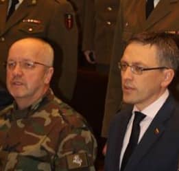 V. Bakas (dešinėje) Nuotr. facebook.com