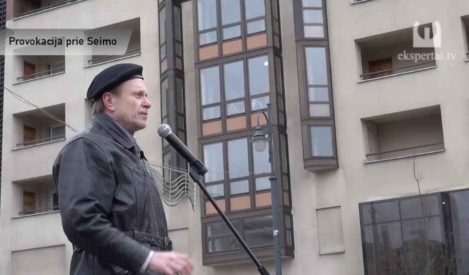 Reportažas apie provokaciją prie Seimo