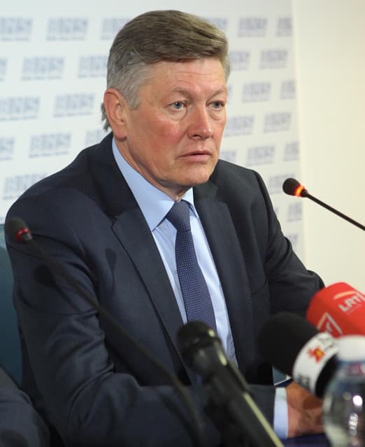 A. Paulauskas: vienu užpakaliu dviejų kėdžių neužsėsi