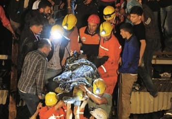 Turkijoje per sprogimą kasykloje žuvo šimtai žmonių (video)